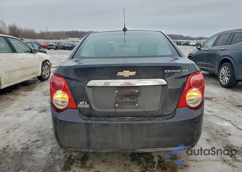 2015 Chevrolet Sonic Lt z USA, uszkodzony, nr VIN 1G1JC5SH0F4167268